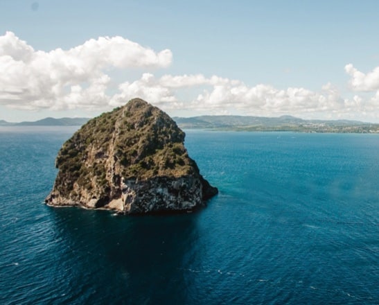 plongée diamant martinique le rocher vu du ciel